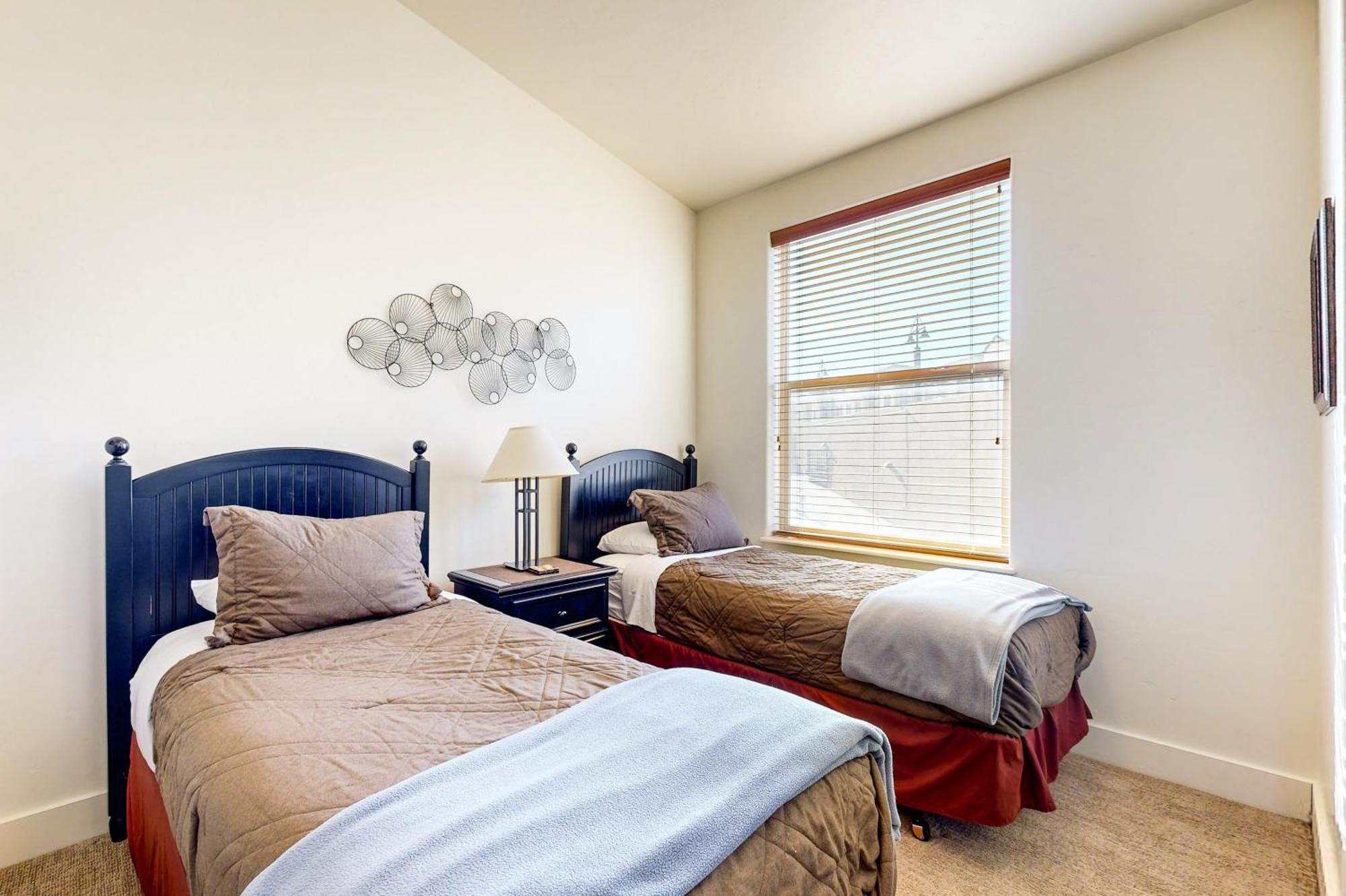 Newpark Townhomes 28 Парк Сити Екстериор снимка