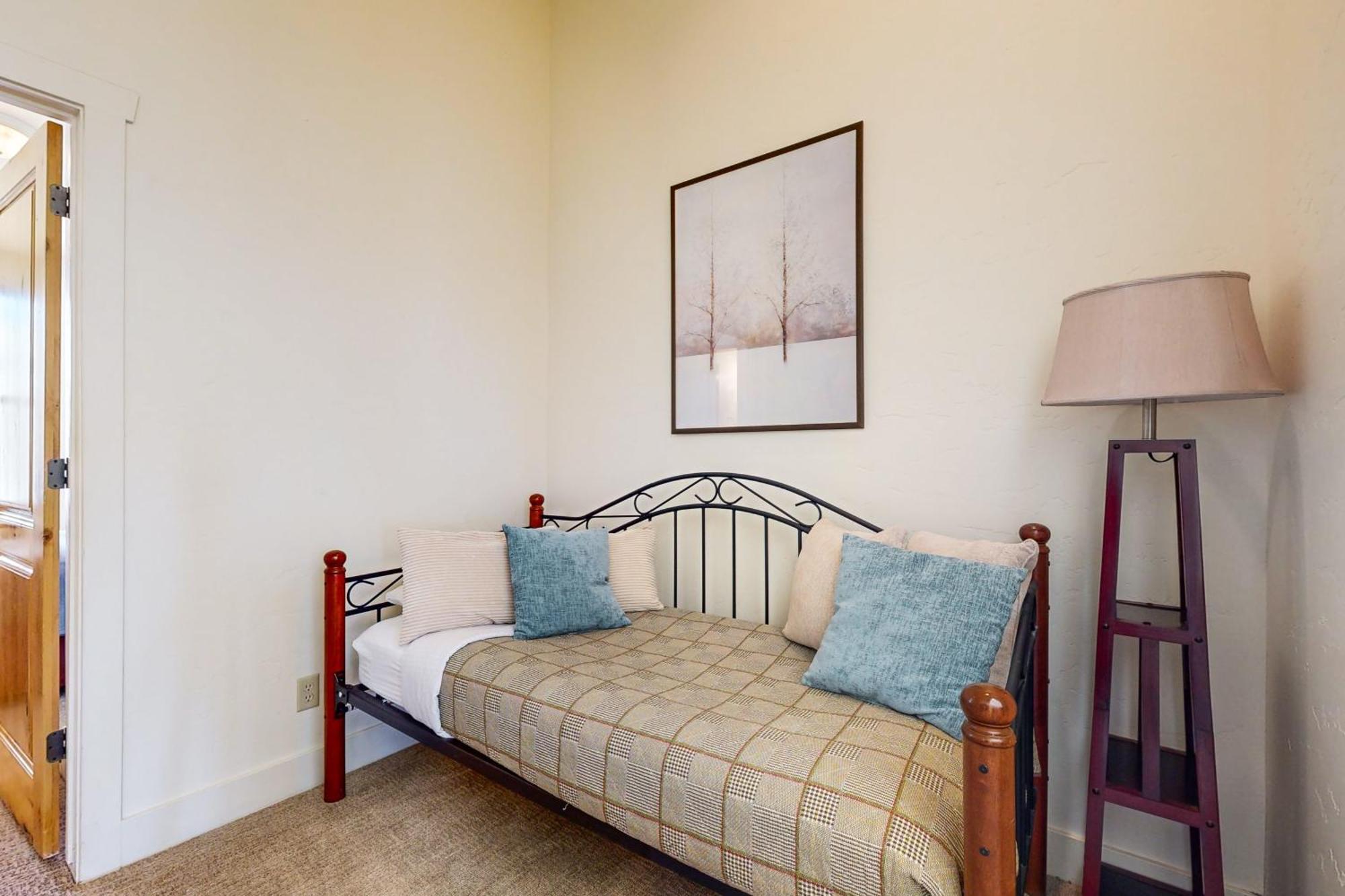 Newpark Townhomes 28 Парк Сити Екстериор снимка