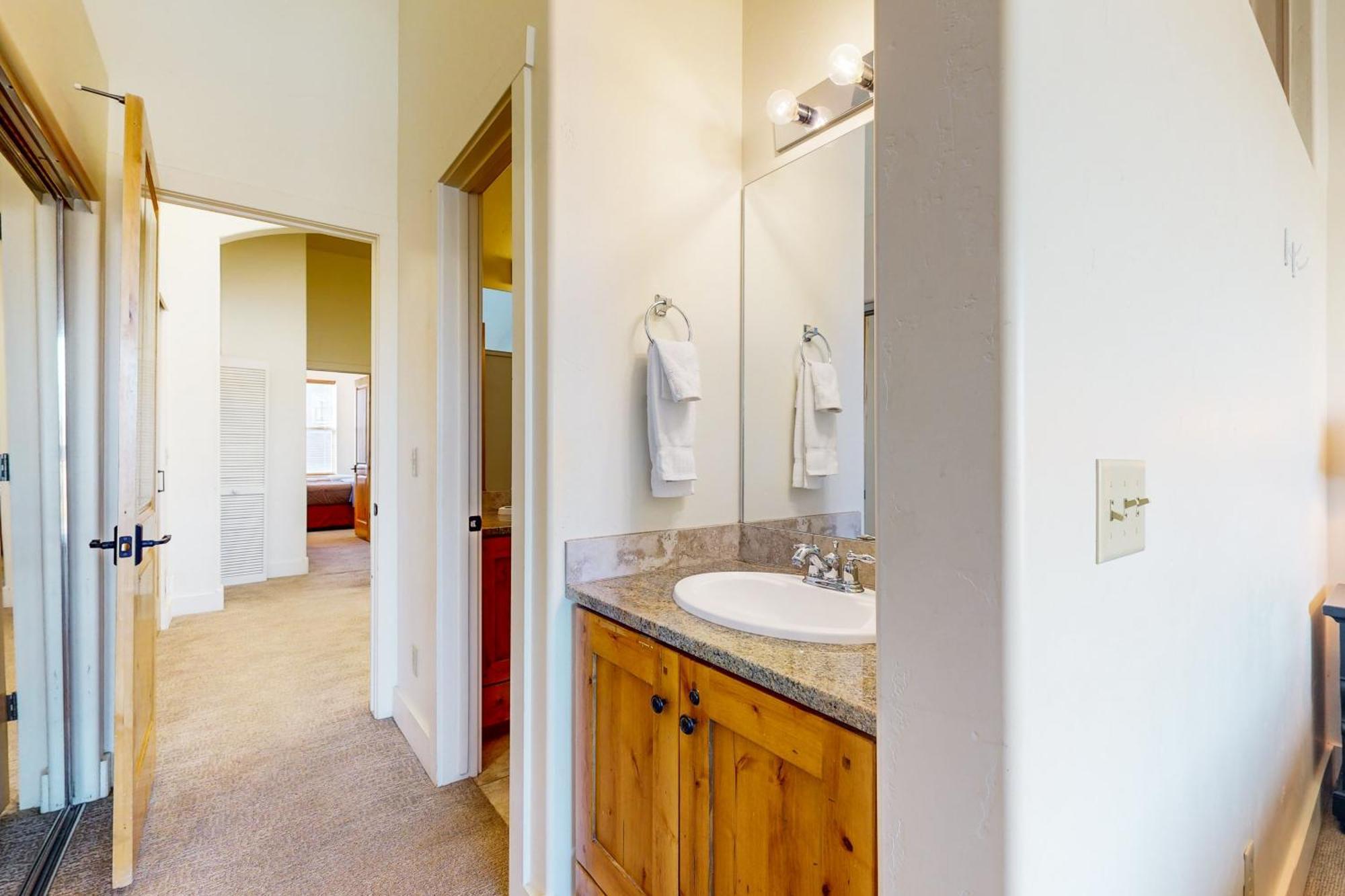 Newpark Townhomes 28 Парк Сити Екстериор снимка